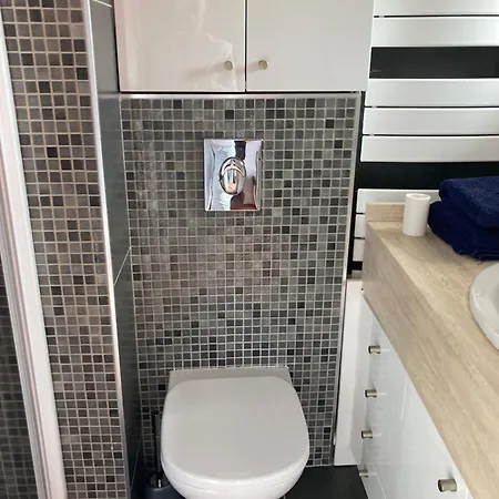 Avec En Mezzanine 아파트