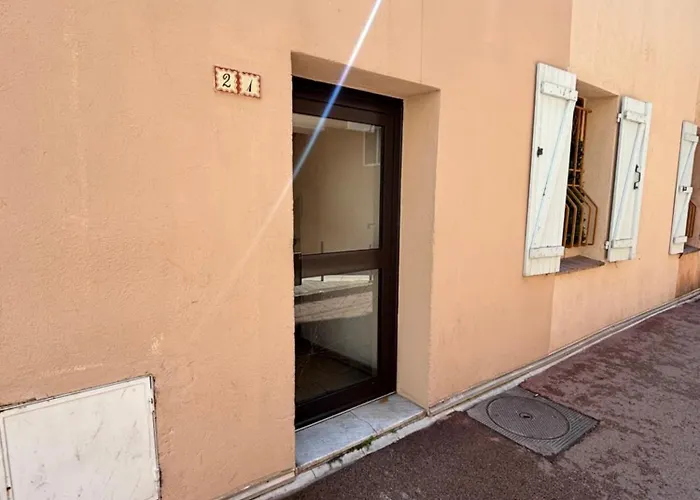 Avec En Mezzanine شقة *