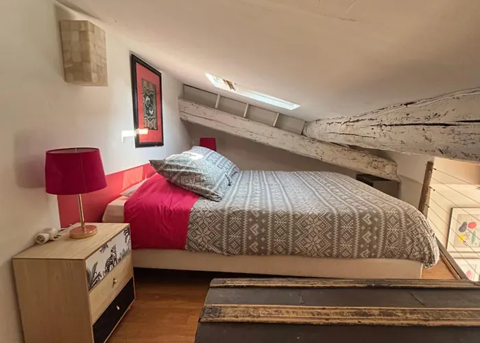 Avec En Mezzanine شقة *